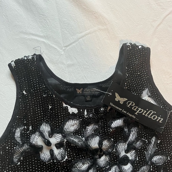 Beautiful Sequin Dress - Picture 2 of 4